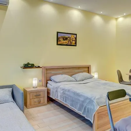 Downtown Charm By Nw * Budapest