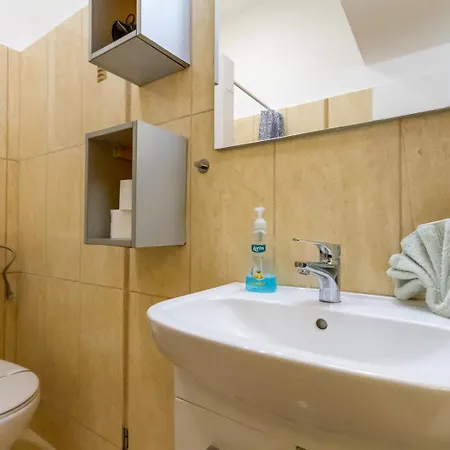 Downtown Charm By Nw アパート ブダペスト